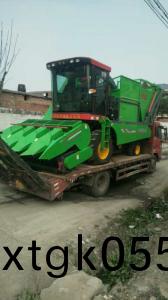 山西又髮兩檯穗莖兼收玉米收穫機